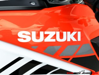 SUZUKI V-STROM 1050 XT
