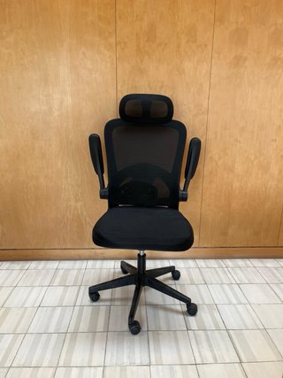 Silla de oficina ergonómica negra