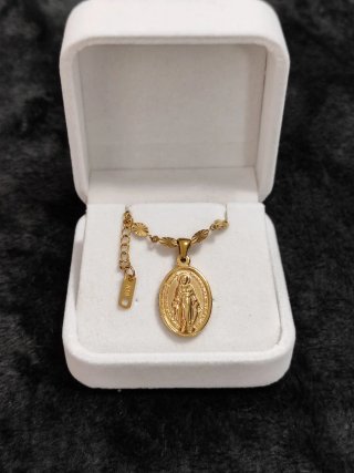 Collana Vergine con timbro 18 kt