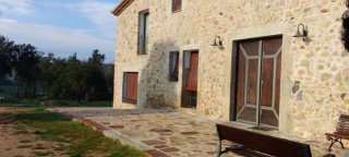 Casa rural con piscina, grupos de 13p 7d. agosto.