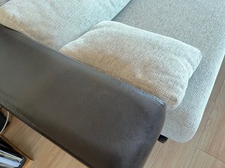 Sofá chaise longue tela y piel