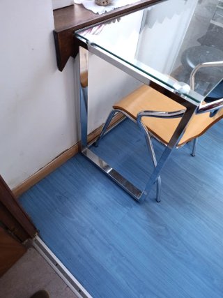Mesa de cristal metal