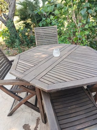 Conjunto mesa y sillas de teca