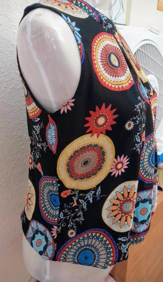 Top o Blusa Laura Torelli/Estampado Mandalas/ S.