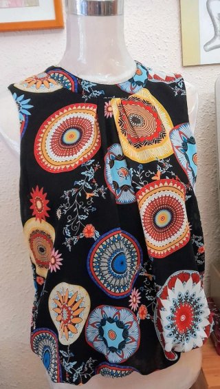 Top o Blusa Laura Torelli/Estampado Mandalas/ S.