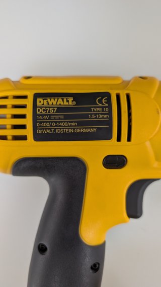 Taladro Atornillador DeWalt 14.4V DC757K - OUTLET