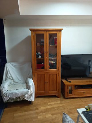 Conjunto 2 vitrinas y mueble TV madera pino
