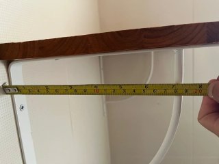 Estante de madera y metal