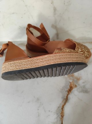 Sandali Popa Marroni e Dorati