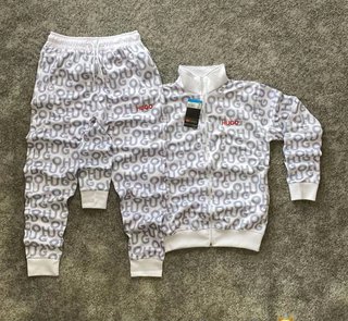 Chándal Hugo Boss Blanco y Gris nuevo