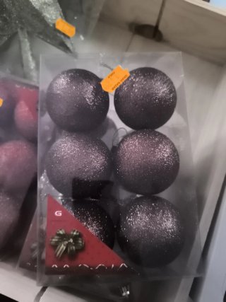 Decoración Navideña: Bolas y Estrella