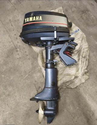 Motor fueraborda Yamaha 5cv 2T