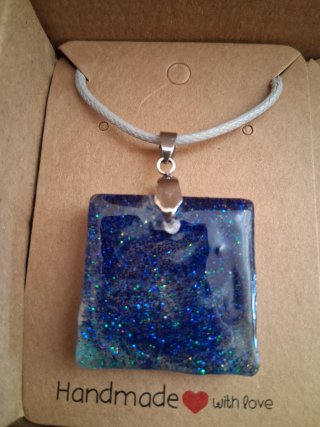 Colgante Resina Hecho a Mano Azul