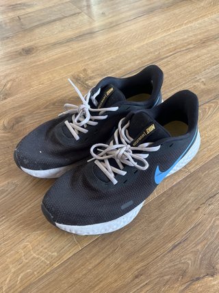Nike Revolution Zapatillas Negras y Azules
