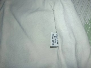 PUMA White Graphic T-Shirt – Size M