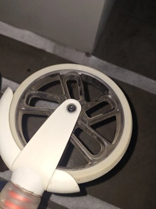 Patinete blanco