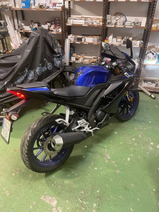 Yamaha YZF-R 125 Azul