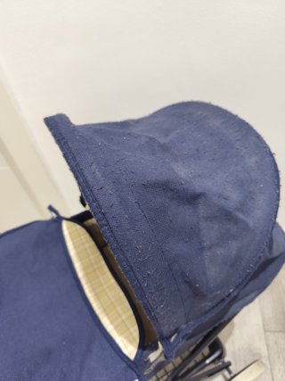 Carrito de juguete azul