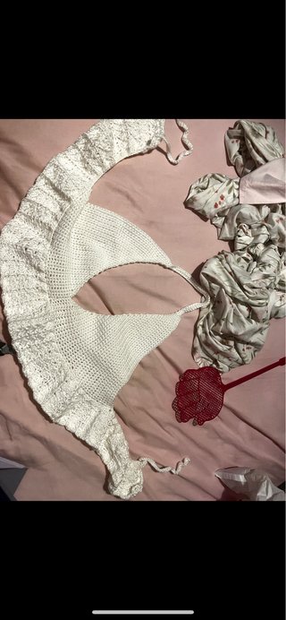 Top Crochet Blanco Escote Pico echo a mano