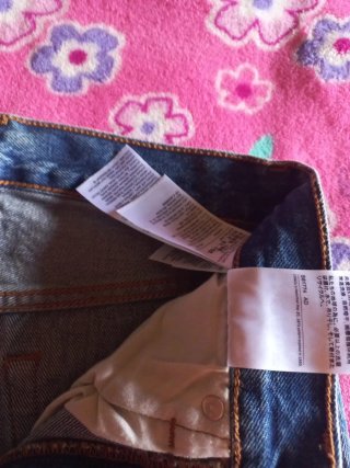 Falda Levi's vaquera desgastada