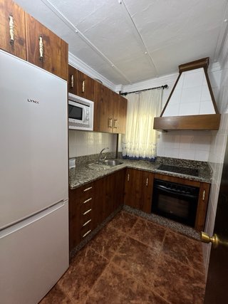 Casa Rural – Chalet con piscina en Arcos de la Fra