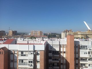 Piso en alquiler en Doctor Barraquer - G. Renfe - Policlínico en Sevilla