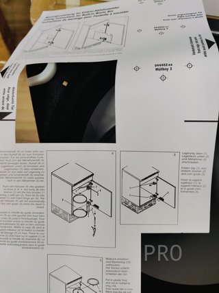 Cubo de basura para puerta
