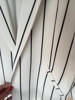 Blazer Rayas Blanca Negra casual