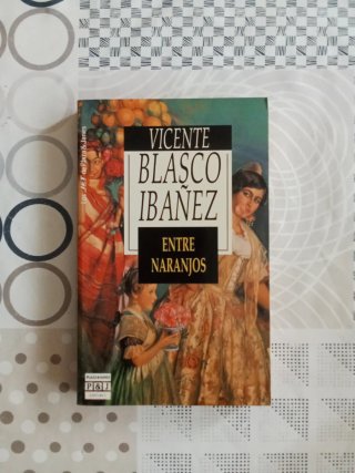 Entre naranjos