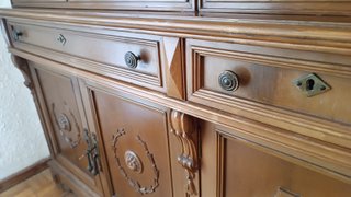 Mueble de salón clásico de madera