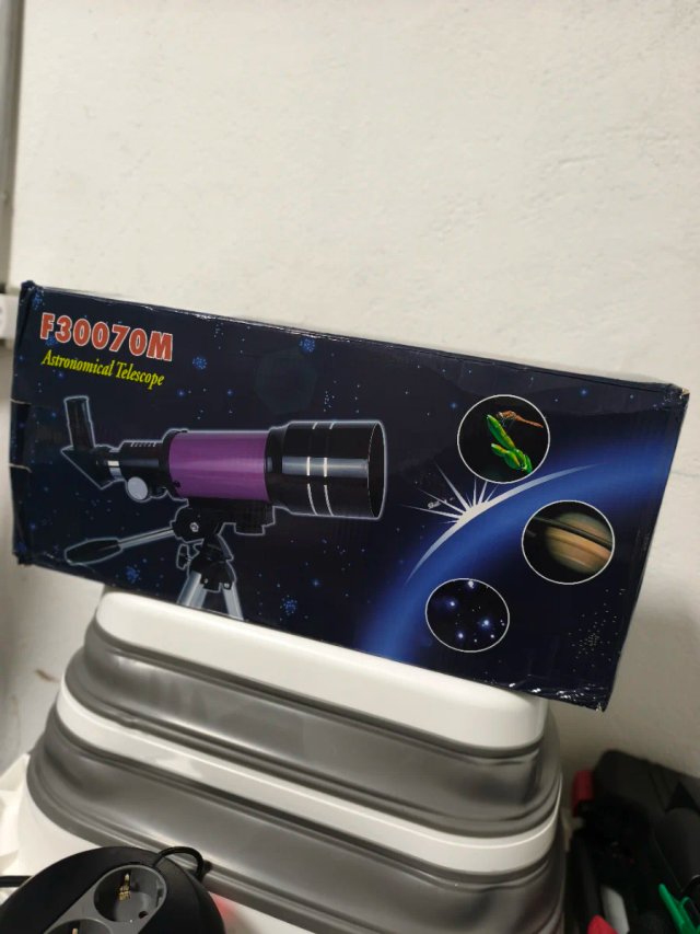 Telescopio Astronómico F30070 HD