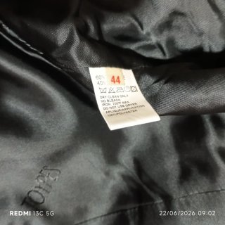 Traje de chaqueta y falda negro