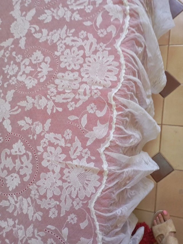 Colcha encaje Granada hecha a mano