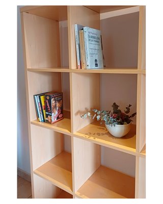 Estantería modular con ruedas