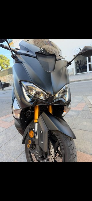 Yamaha Tmax sx 530 2018 Negra