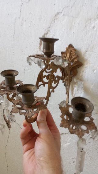 Aplique de pared antiguo dorado con cristales