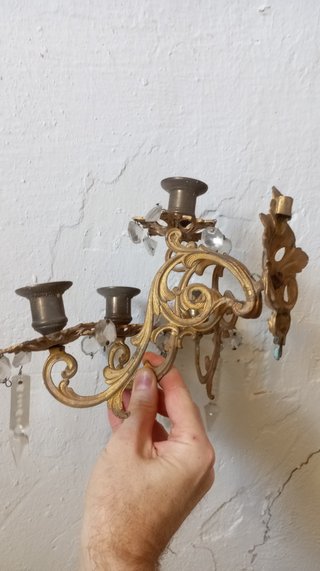 Aplique de pared antiguo dorado con cristales