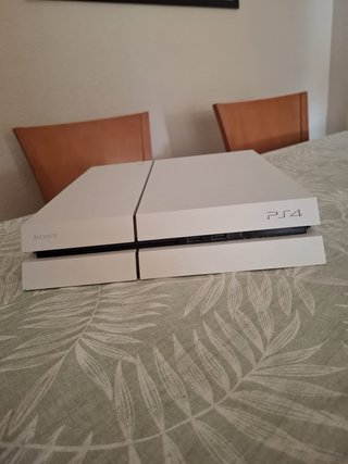 PS4 (PlayStation 4) Bianca