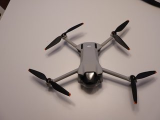 Dron DJI Mini 3