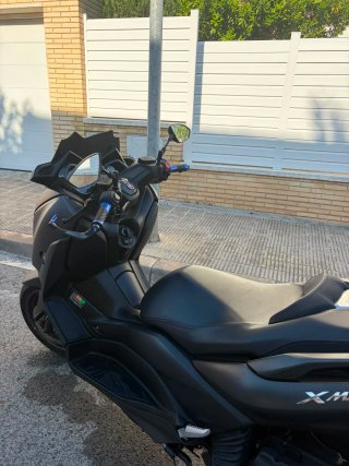 Yamaha XMAX 400  Impecable