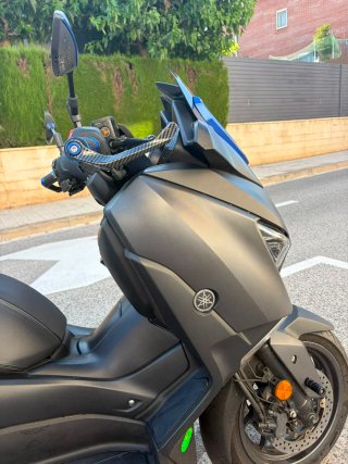Yamaha XMAX 400  Impecable