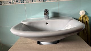 Mueble de baño bajo lavabo