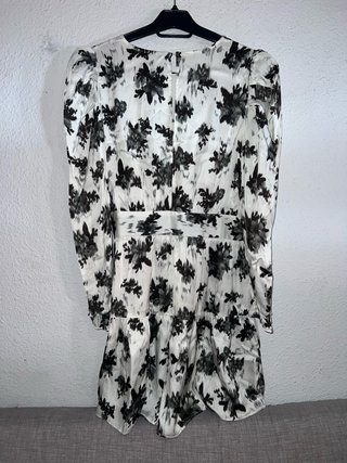 Vestido con estampado Zara