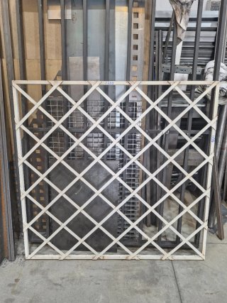 Reja de hierro forjado decorativa