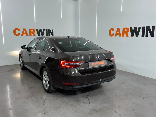 Skoda Superb 1.6 TDI CR 88KW (120cv) DSG Ambition
