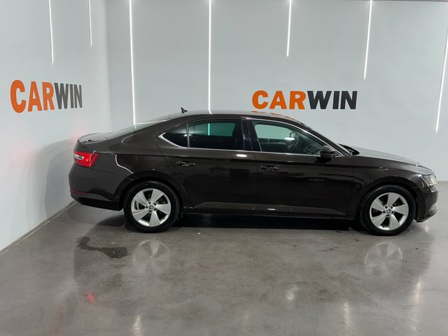 Skoda Superb 1.6 TDI CR 88KW (120cv) DSG Ambition