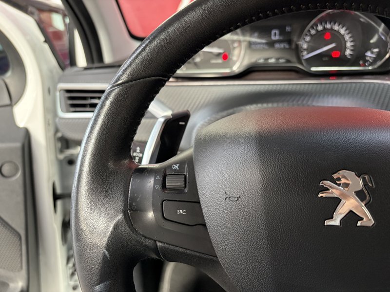 Peugeot 2008 1.6 e-HDI Active 2015, foto 14