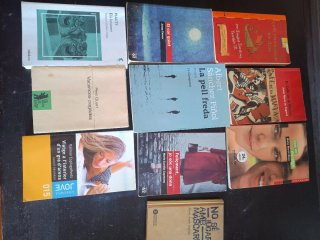 Libros variados, 1 libro 3€, 2 a 5€,5 a 10€