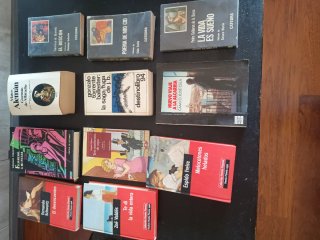 Libros variados, 1 libro 3€, 2 a 5€,5 a 10€