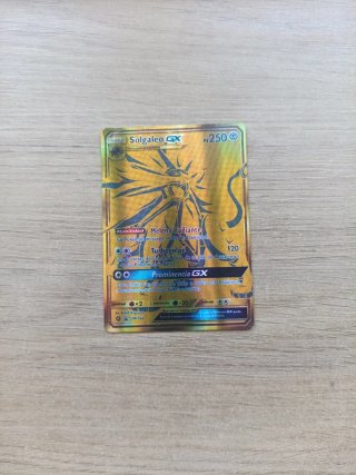 Carta Pokémon Solgaleo GX Dorado